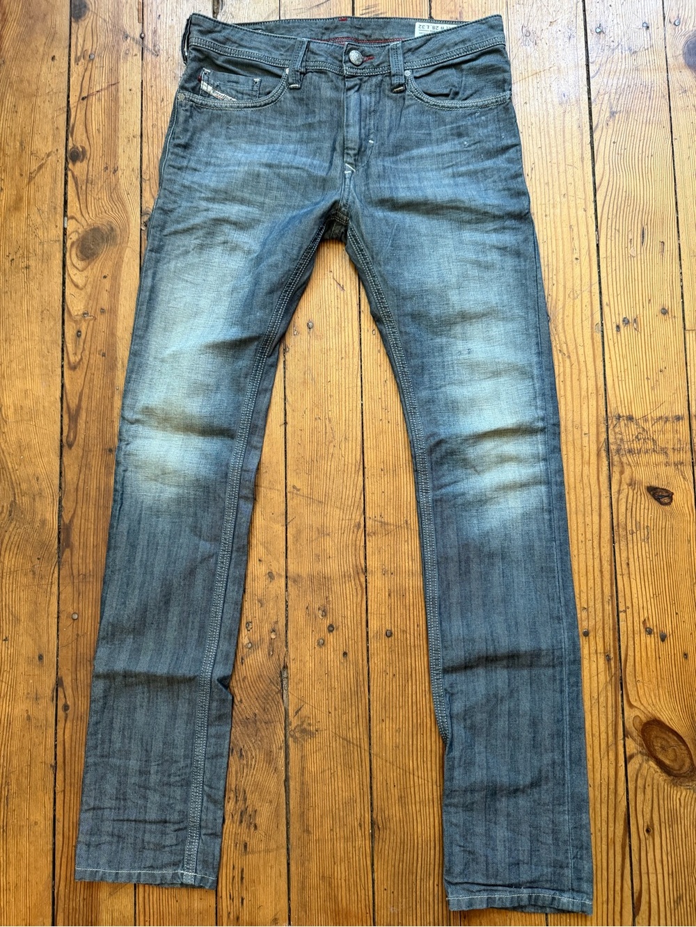 Diesel Thanaz Slim-Skinny Men's Blue Wash W28 L32 Made in Tunisia